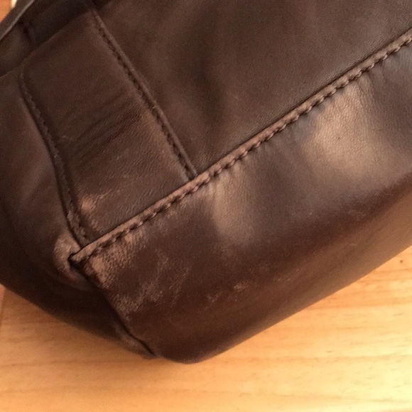 MICHAEL KORS butter soft brown leather purse. EUC - Picture 11 of 13